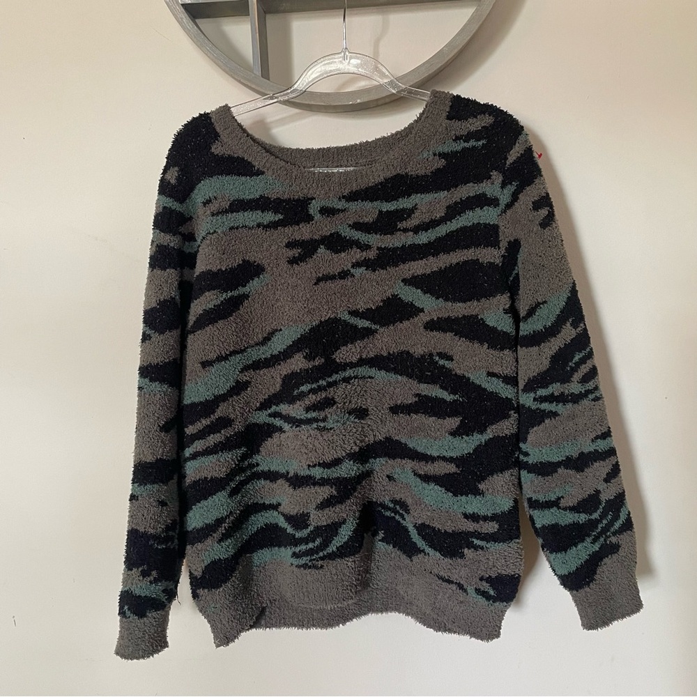 Barefoot Dreams Camo Crewneck Pullover Sweater - Picture 2 of 6